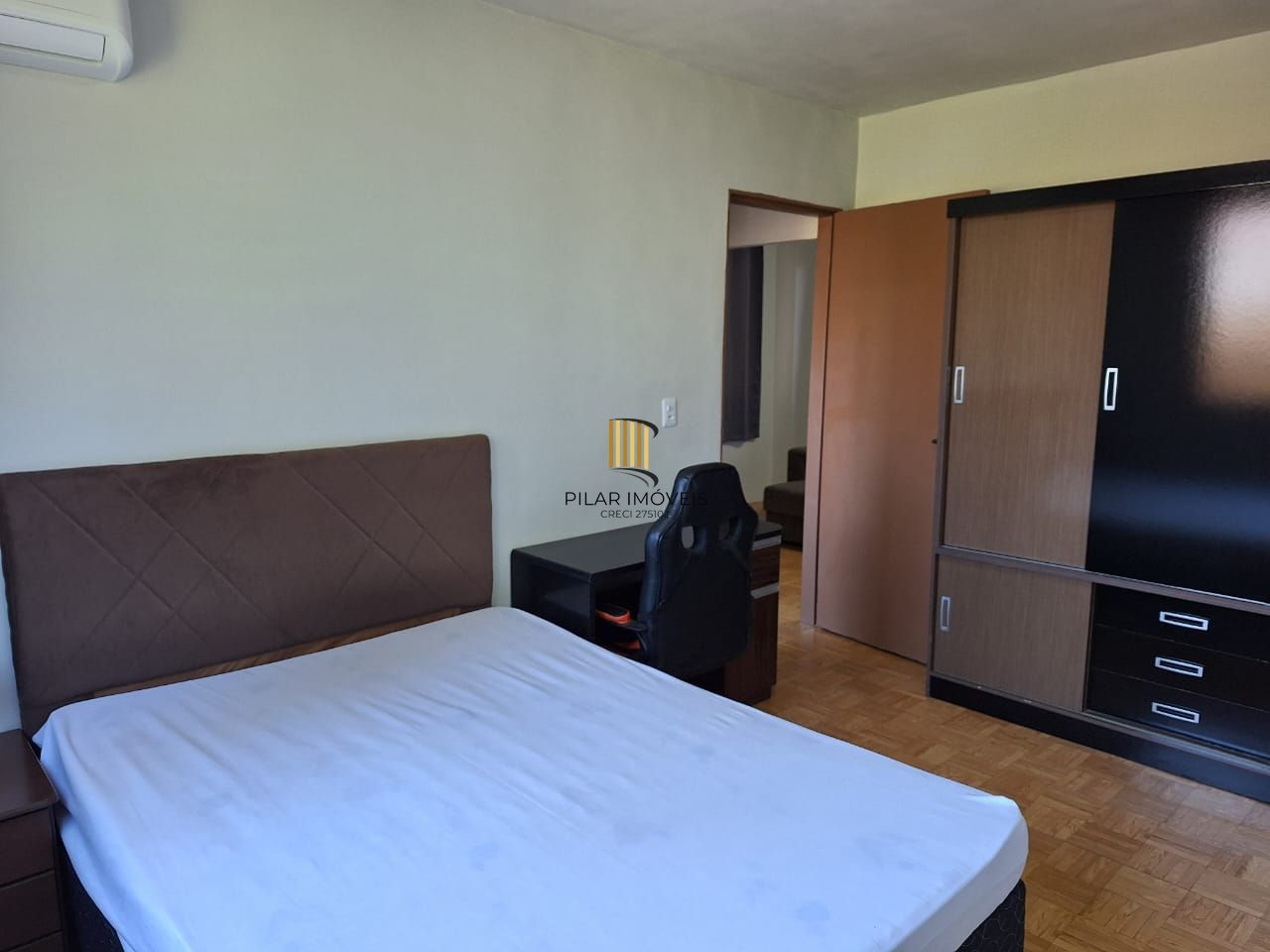 Apartamento mobiliado com 2 quartos no Bairro Humaitá