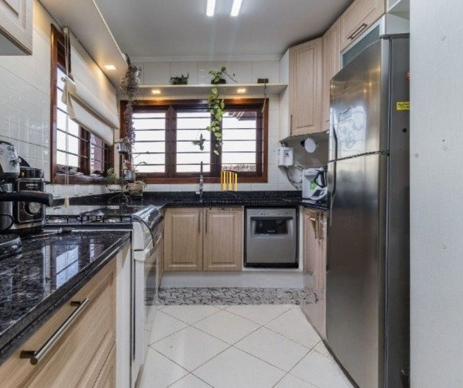 Casa 3 dormitórios no bairro Teresópolis