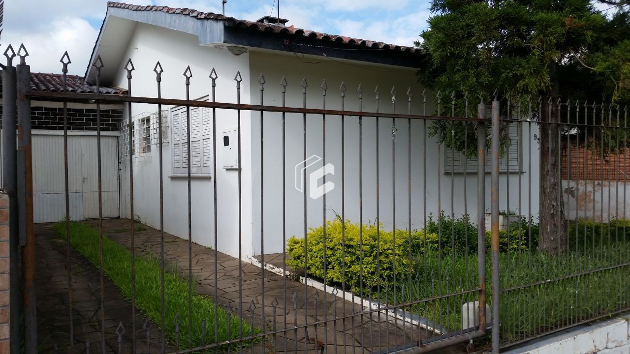 Casa à venda com 3 quartos, 200m² - Foto 1