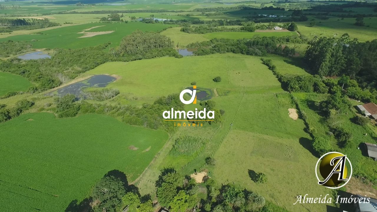 Chácara à venda com 2 quartos, 620000000m² - Foto 13