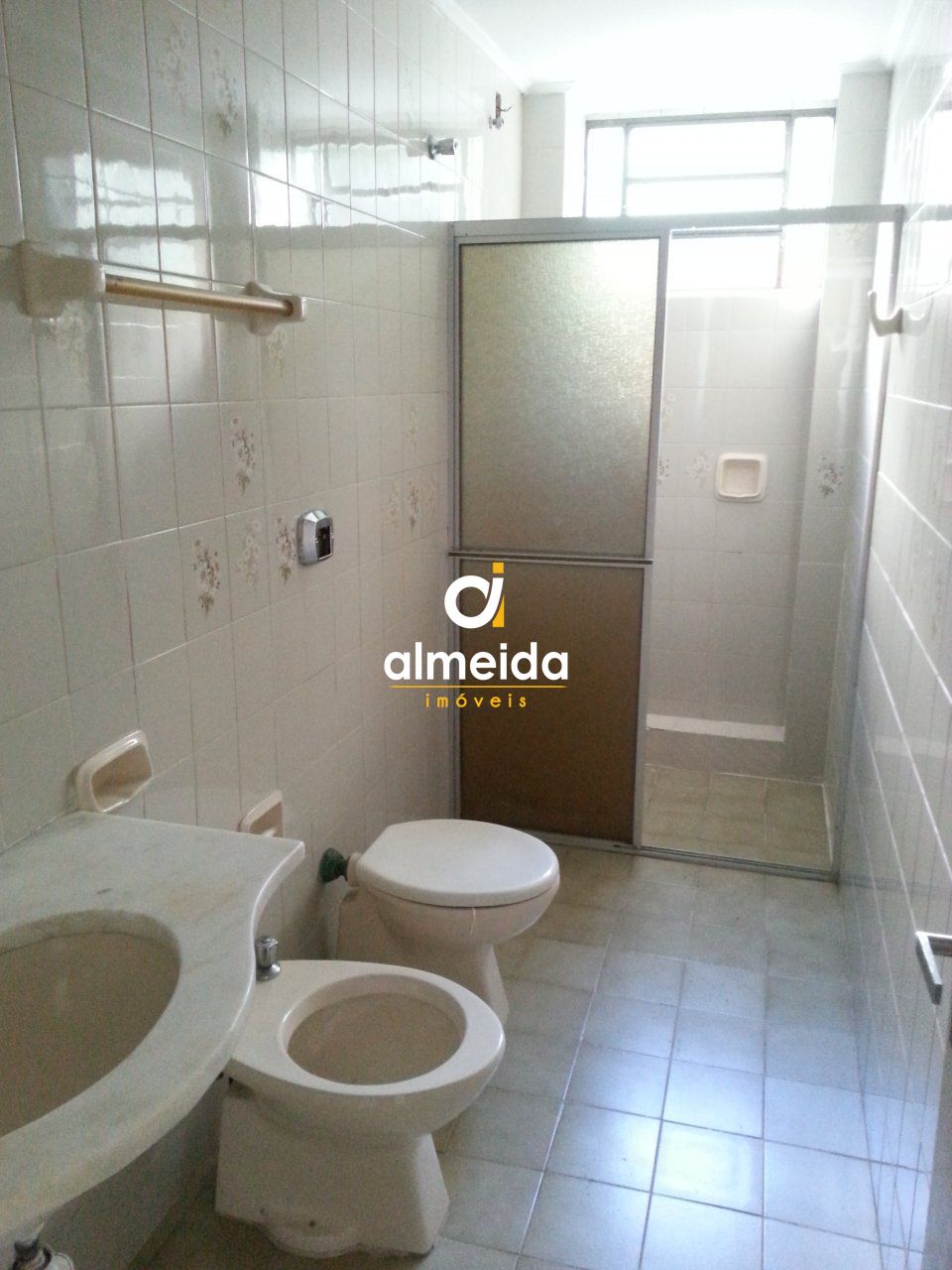 Apartamento para alugar com 2 quartos, 85m² - Foto 11