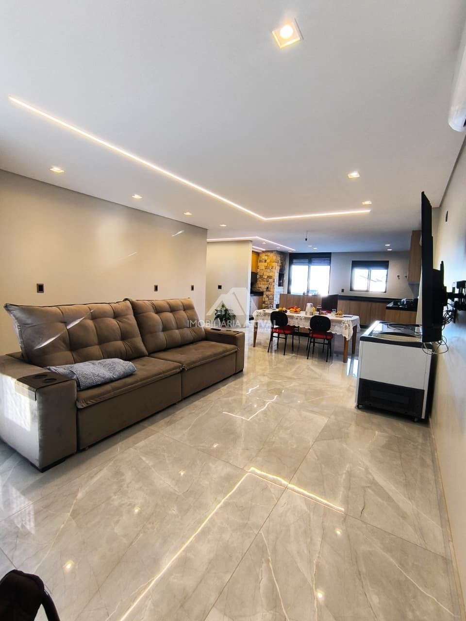Casa, 3 quartos, 250 m² - Foto 4