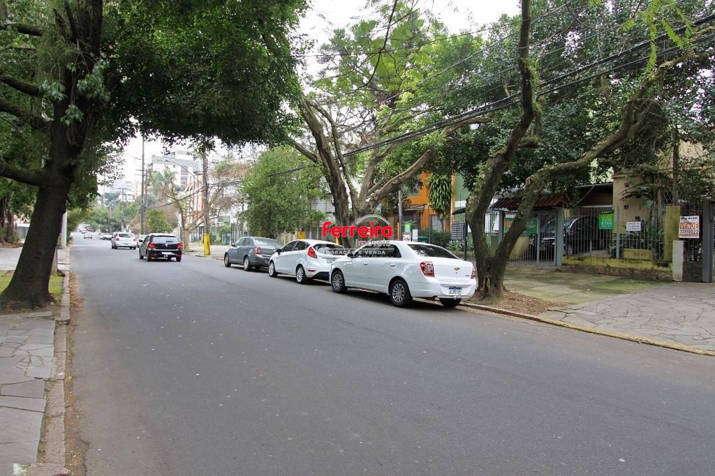 Terreno com Casa Para comprar com 3 dormitórios  111 m²
