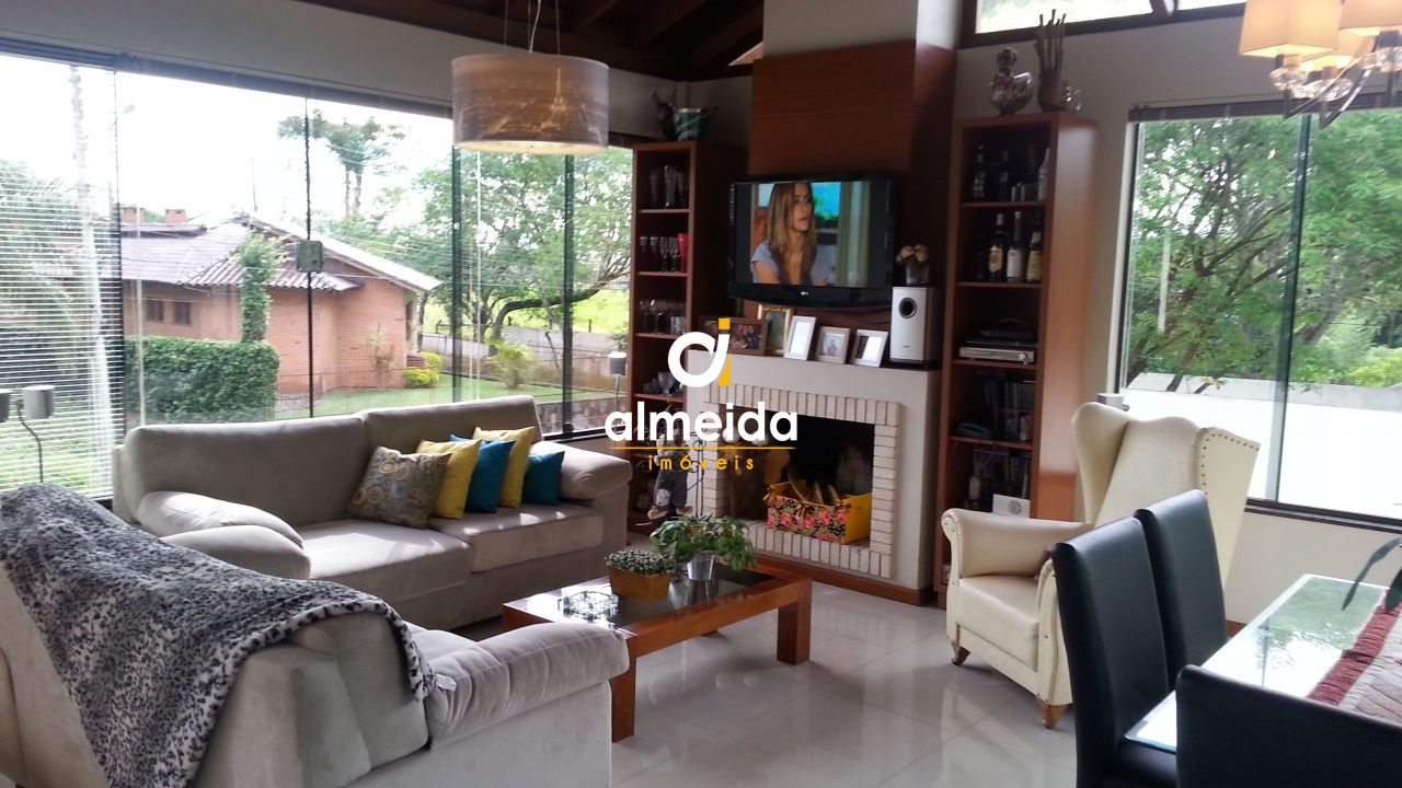 Casa à venda com 4 quartos, 240m² - Foto 14