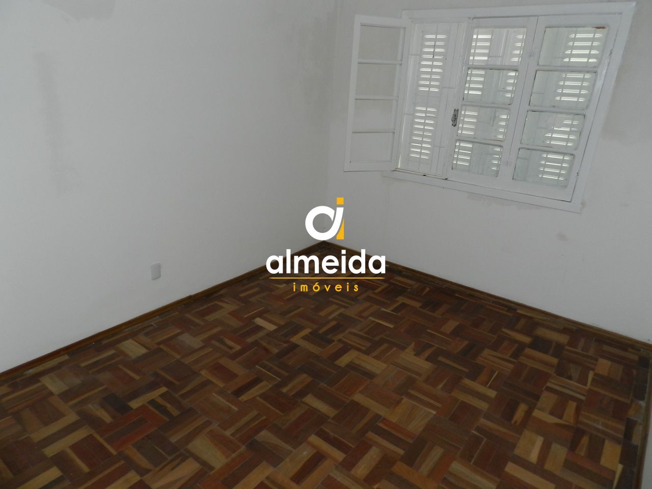 Casa à venda com 3 quartos, 142m² - Foto 11