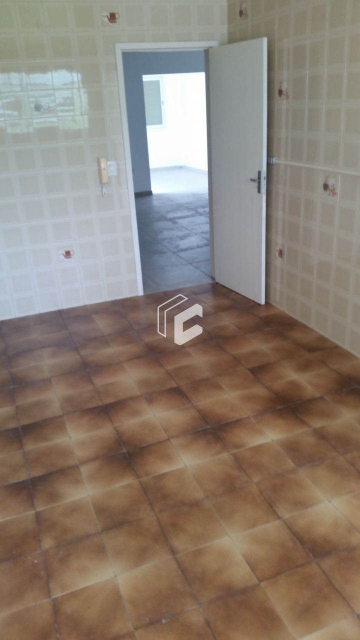 Casa à venda com 3 quartos, 200m² - Foto 9