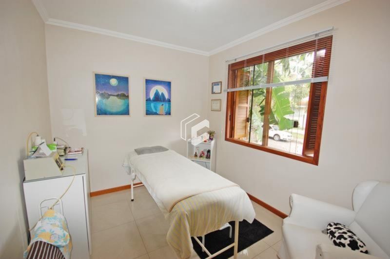 Casa, 4 quartos, 240 m² - Foto 11