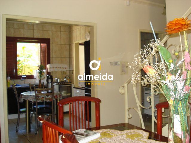 Casa à venda com 4 quartos, 180m² - Foto 14