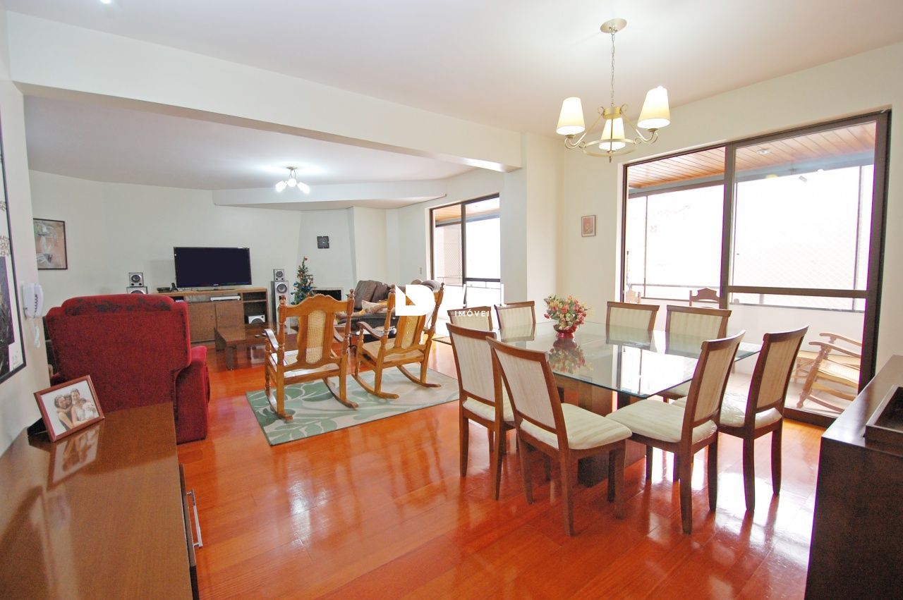Apartamento de 4 quartos, 224m² no bairro Centro, em Santa Maria | Eu Corretor
