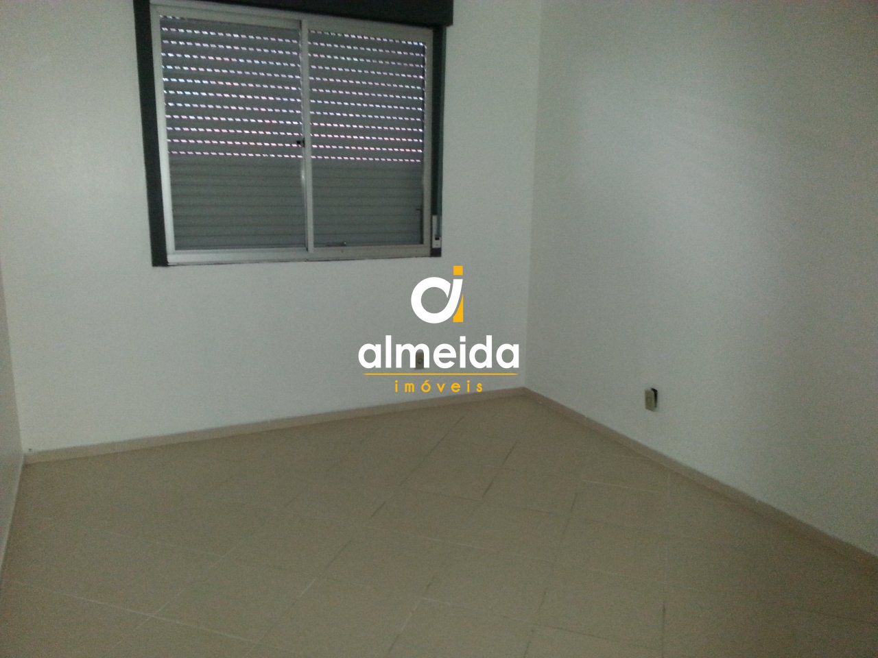 Apartamento para alugar com 2 quartos, 85m² - Foto 12