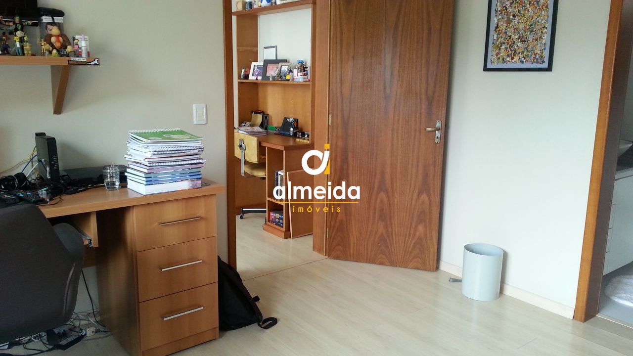 Casa à venda com 4 quartos, 240m² - Foto 34