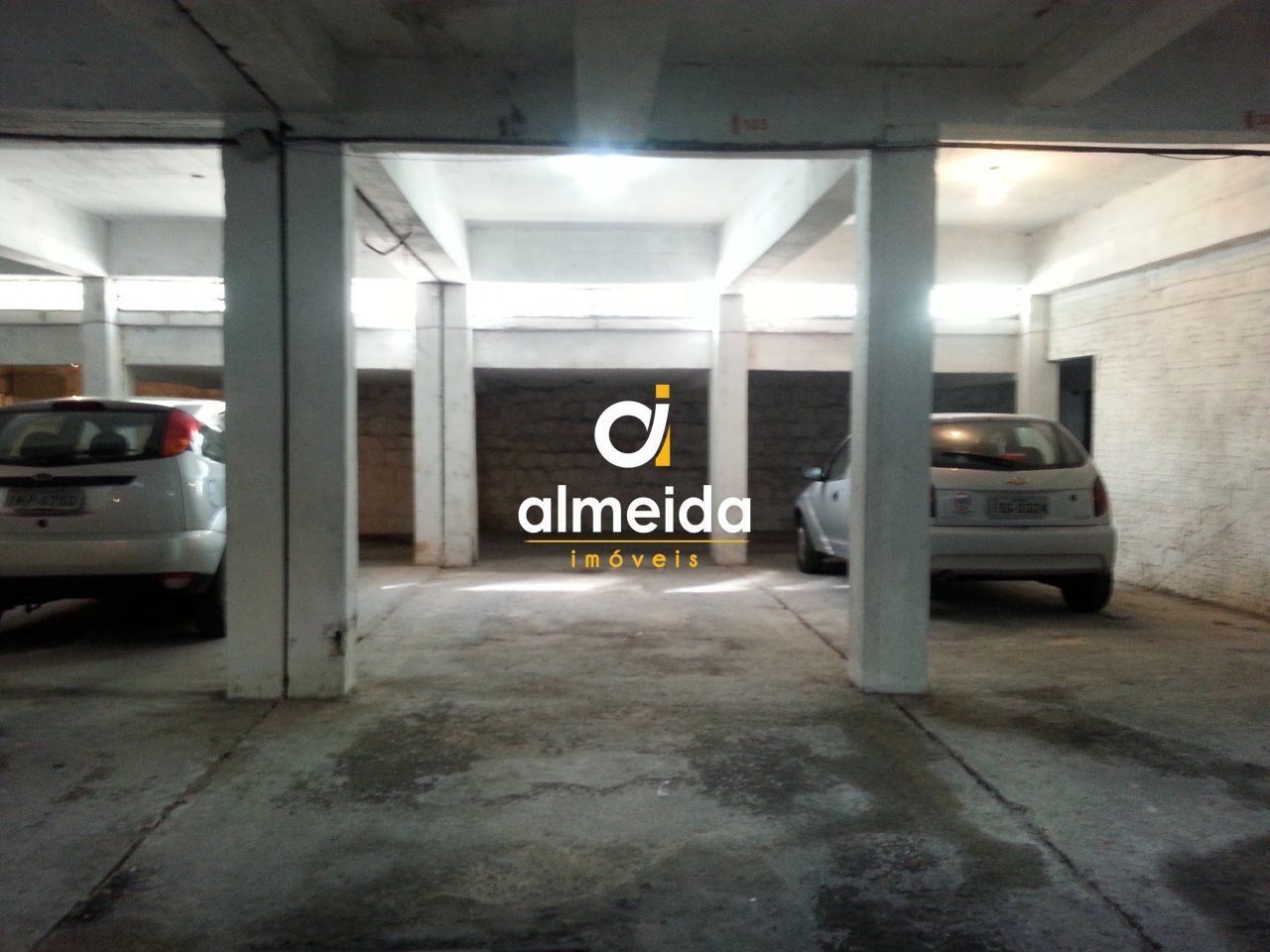 Apartamento para alugar com 2 quartos, 85m² - Foto 13