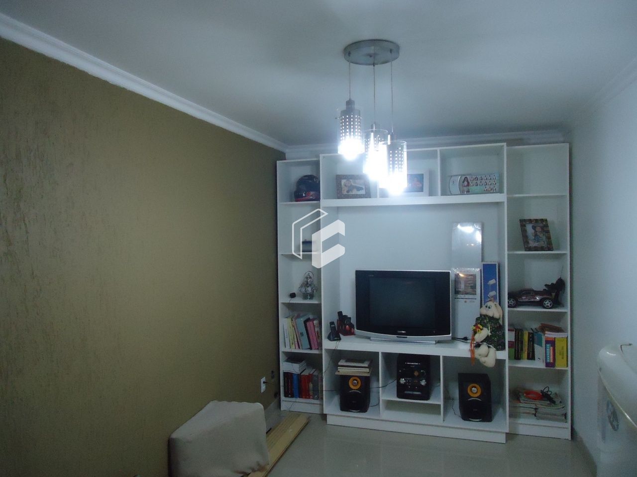 Casa à venda com 4 quartos, 140m² - Foto 3