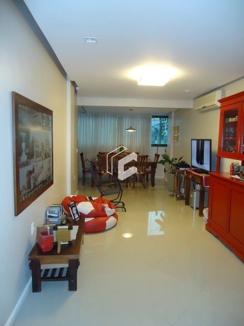 Apartamento à venda com 3 quartos, 106m² - Foto 8