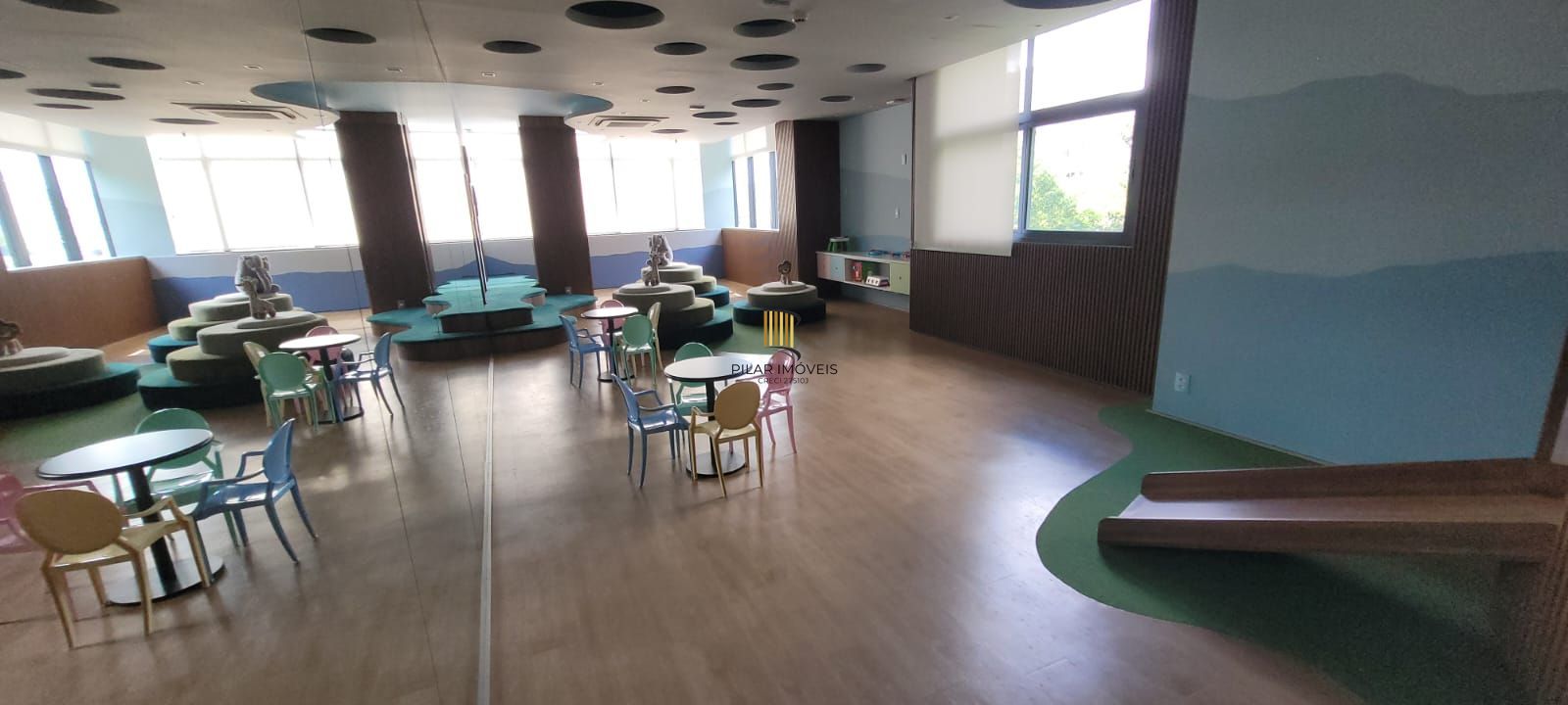 Apartamento para Venda, 3  suites, 3 vagas , 143.23m² privativos,  Lareira e Churrasqueira - INFRA COMPLETA  Rio Branco Porto Alegre RS