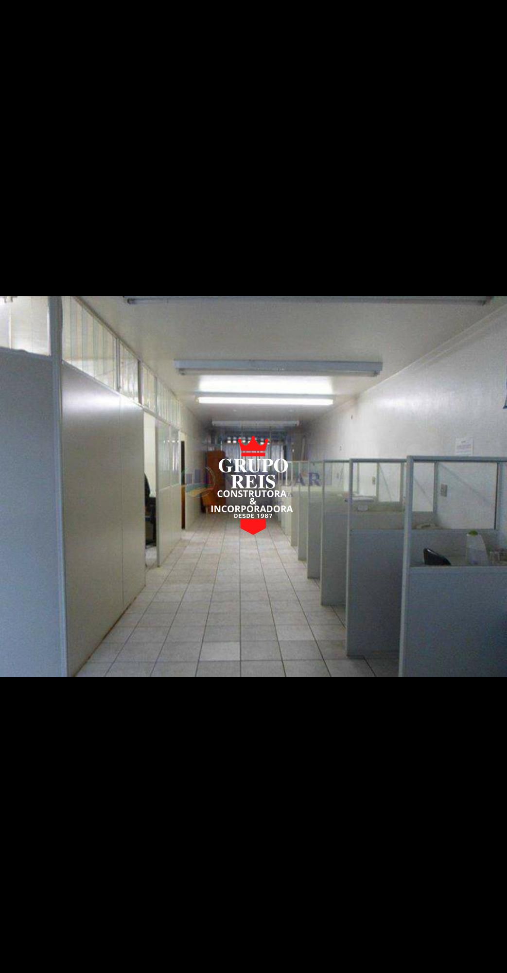 Prédio comercial com 5 andares e salão de festas na cobertur