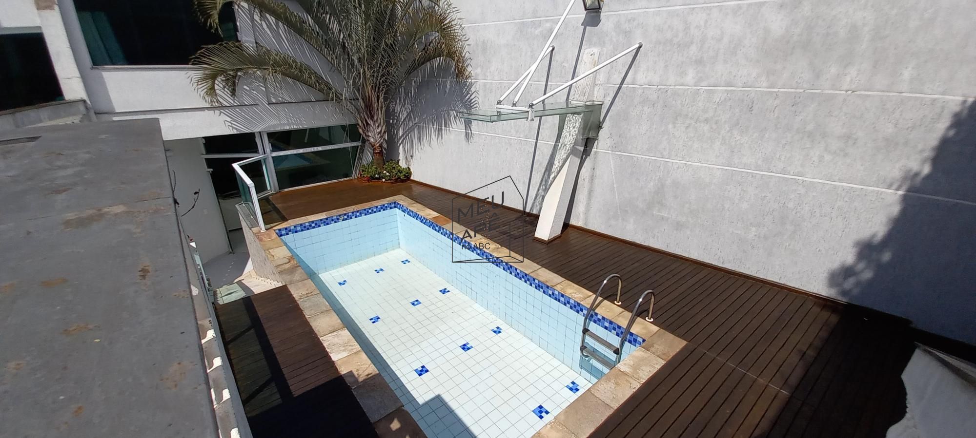 Sobrado, 3 quartos, 535 m² - Foto 1