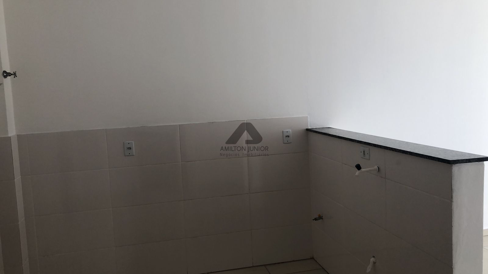 Apartamento à venda com 1 quarto, 37m² - Foto 13