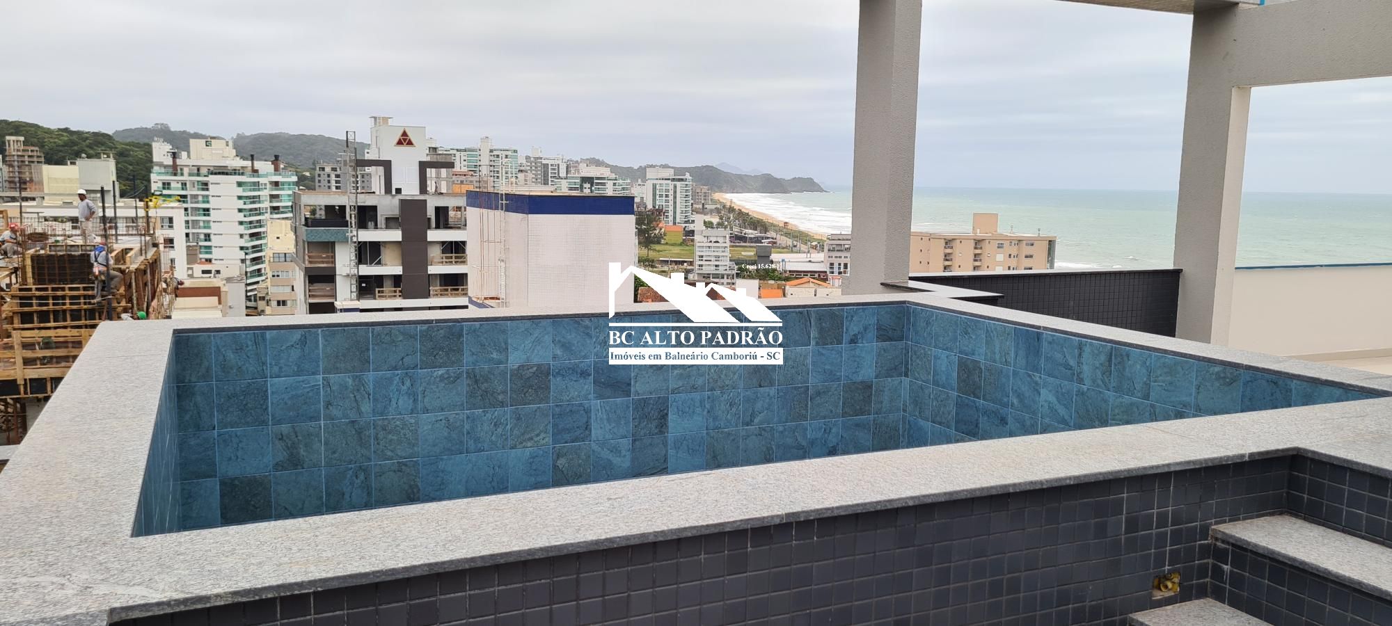 Cobertura à venda com 4 quartos, 224m² - Foto 17