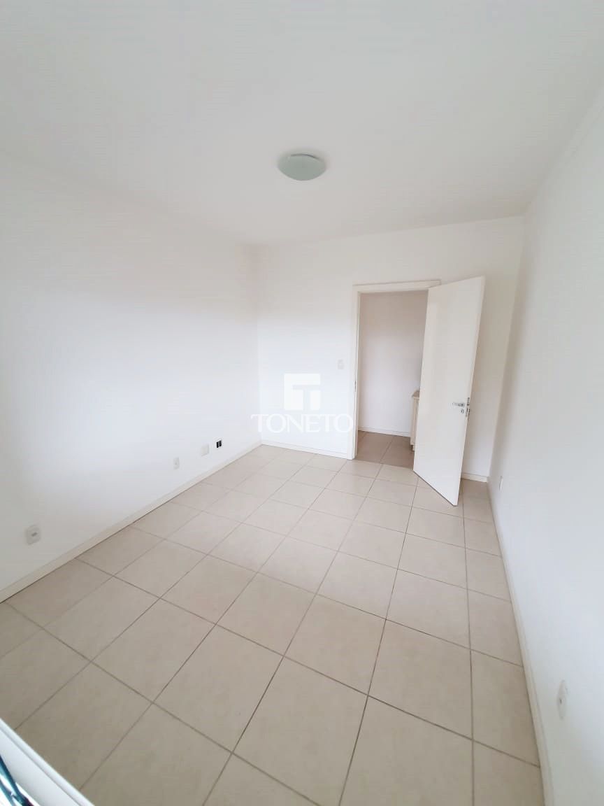 Apartamento à venda com 2 quartos, 96m² - Foto 3