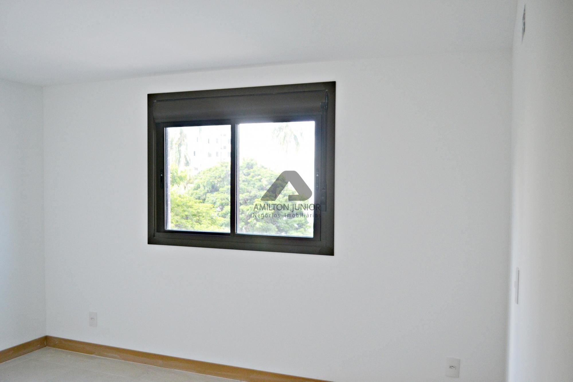 Apartamento à venda com 3 quartos, 105m² - Foto 12