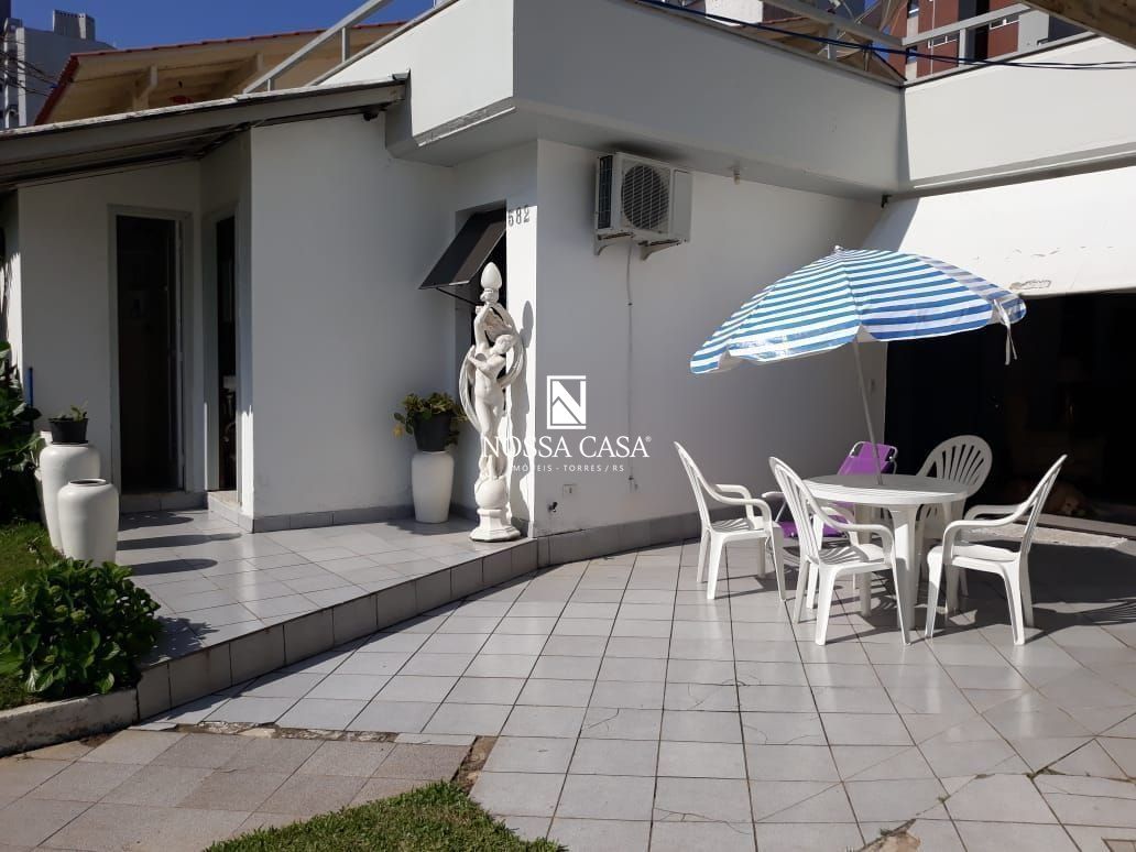 Casa à venda com 4 quartos, 150m² - Foto 3