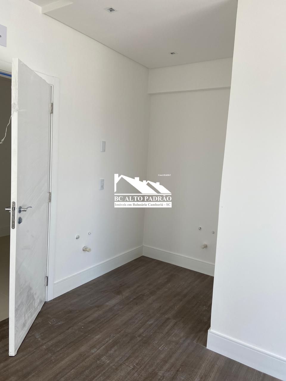 Apartamento à venda com 3 quartos, 123m² - Foto 30