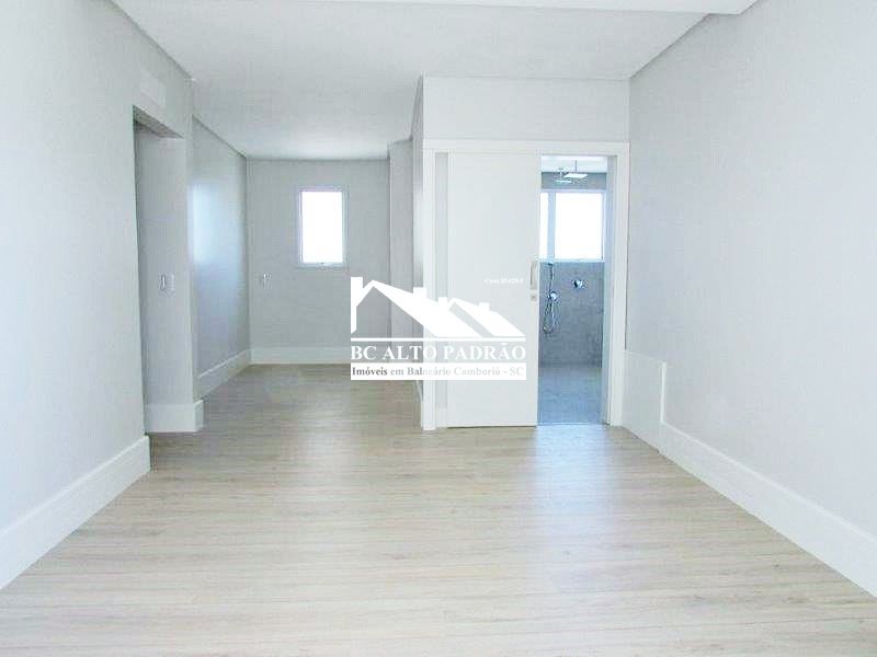 Apartamento à venda com 4 quartos, 237m² - Foto 8