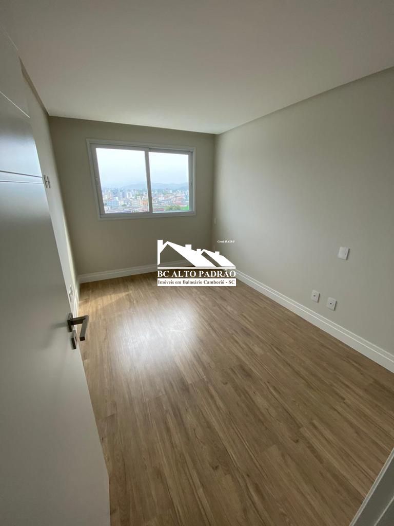 Apartamento à venda com 3 quartos, 139m² - Foto 18