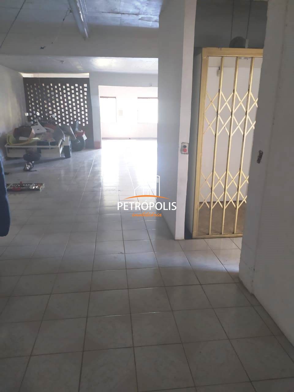 Casa para alugar com 7 quartos, 890m² - Foto 24