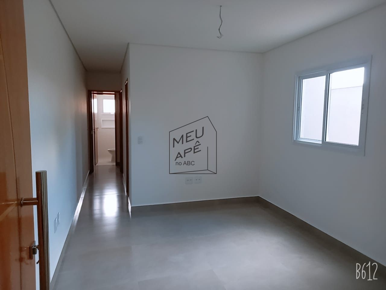 Apartamento à venda com 2 quartos, 100m² - Foto 4