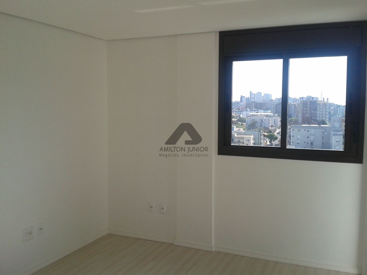 Apartamento à venda com 3 quartos, 150m² - Foto 8