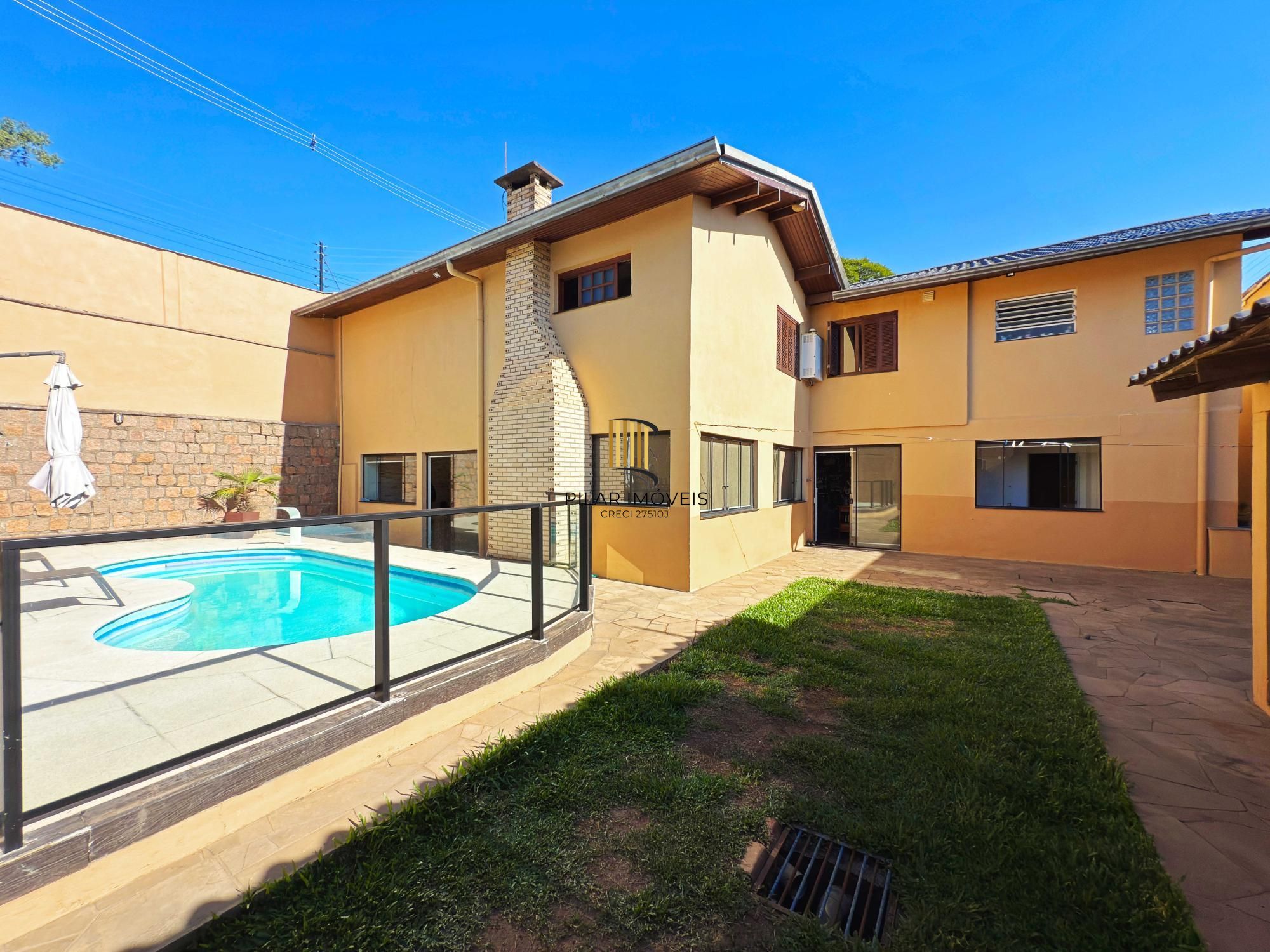 Casa 3 dormitórios no bairro Santa Tereza