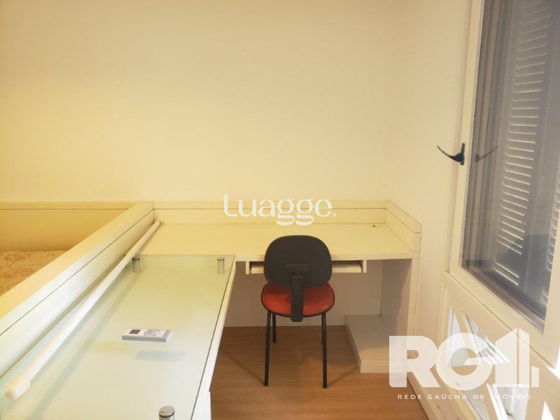 Casa de Condomínio à venda com 3 quartos, 222m² - Foto 11