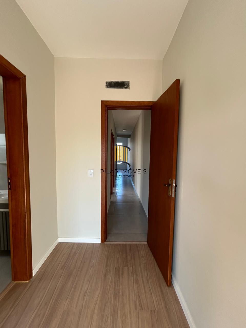 Casa Nova à venda no Loteamento Jardins!! 3 dormitórios,1 suíte, com um lindíssimo pôr do sol, uma casa confortável para a família !!