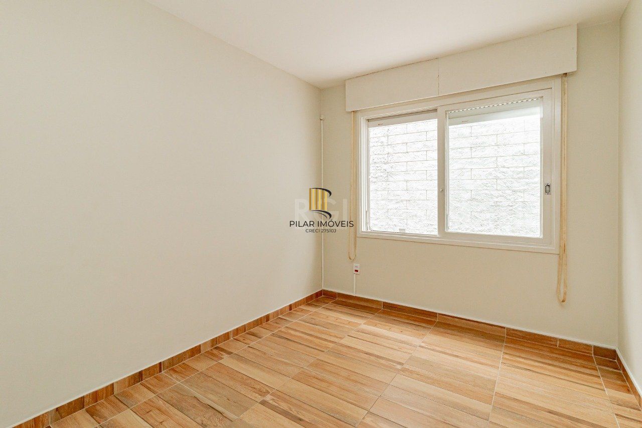 Apartamento 2 dormitórios no bairro Vila Ipiranga