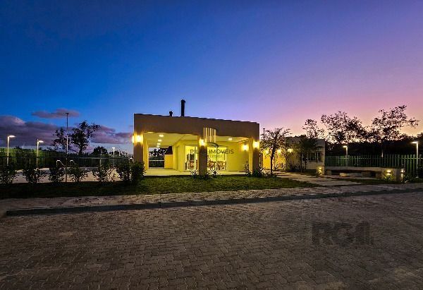 Casa de Condomínio 3 dormitórios no bairro Hípica