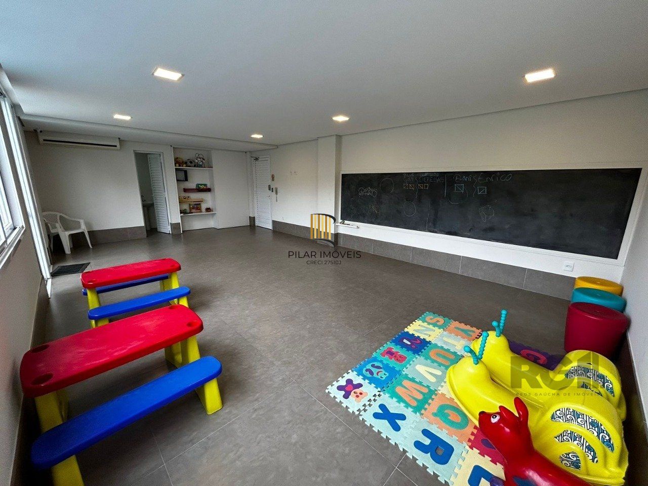 Apartamento com 3 suíte, churrasqueira, vaga de garagem, no bairro Menino Deus, Porto Alegre/RS