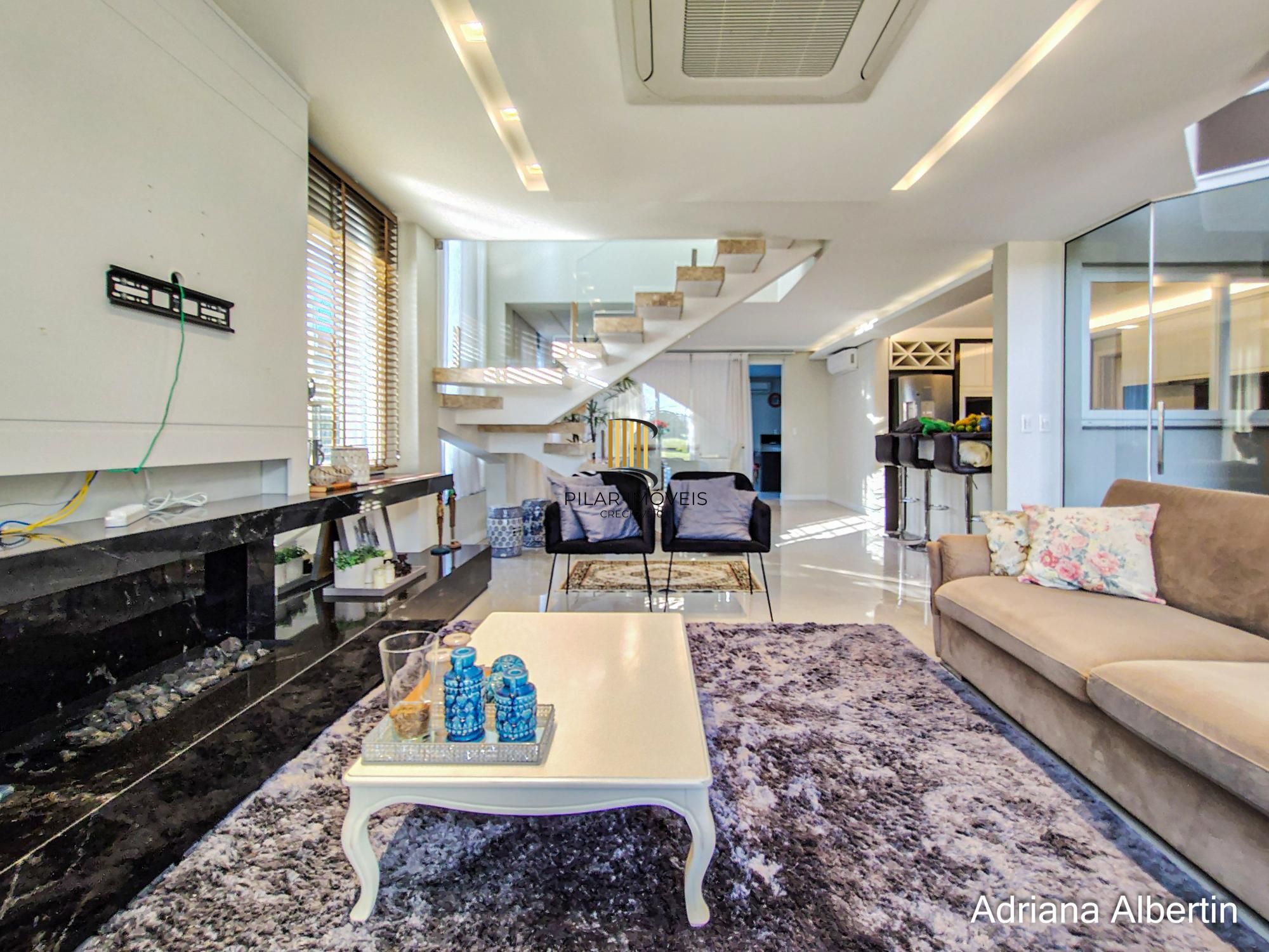 ALPHAVILLE PORTO ALEGRE | CASA COM FUNDOS PARA APP E ÁREA EXTERNA COMPLETA