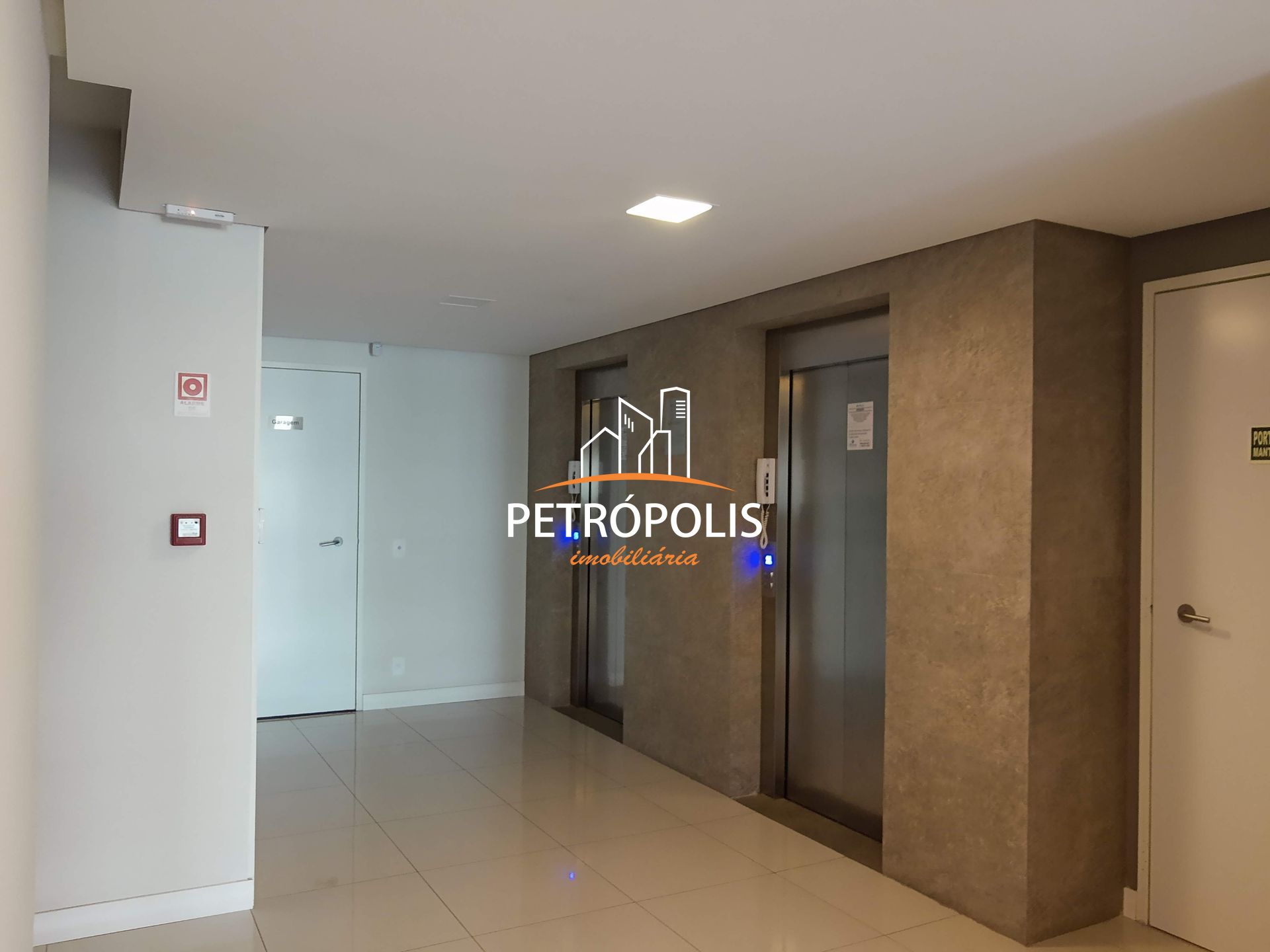 Apartamento à venda com 3 quartos, 87m² - Foto 42