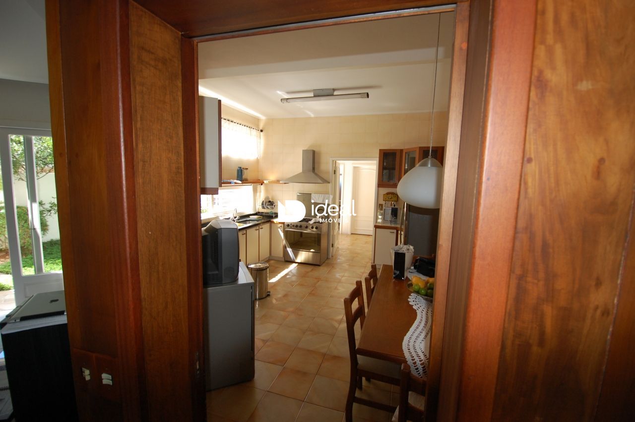 Casa de 4 quartos, 500m² no bairro Nossa Senhora de Lourdes, em Santa Maria | Eu Corretor