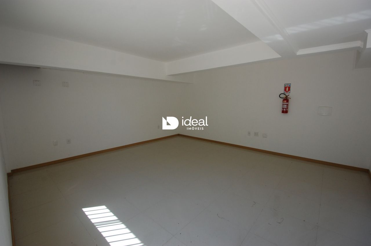Loja / Salão / Ponto Comercial de 39m² no bairro Presidente João Goulart, em Santa Maria | Eu Corretor