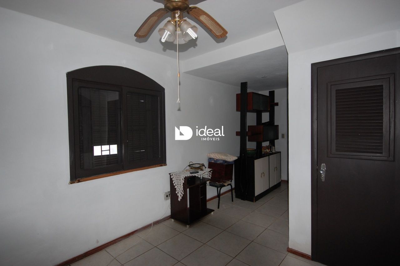 Casa de 3 quartos, 349m² no bairro Menino Jesus, em Santa Maria | Eu Corretor