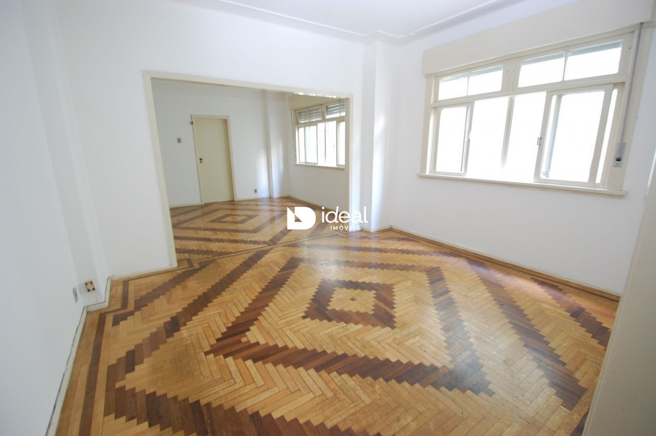 Apartamento de 3 quartos, 121m² no bairro Centro, em Santa Maria | Eu Corretor