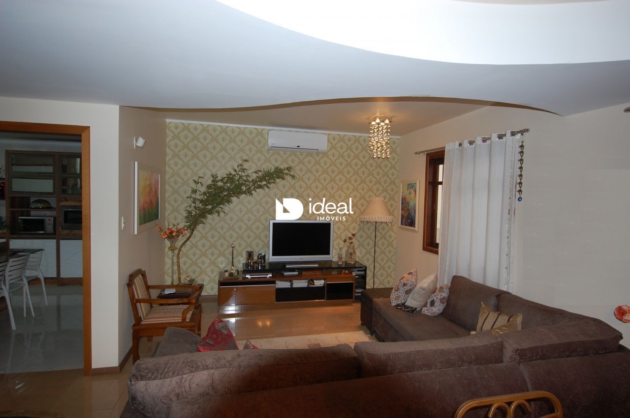 Casa de 5 quartos, 309m² no bairro Nossa Senhora do Rosário, em Santa Maria | Eu Corretor