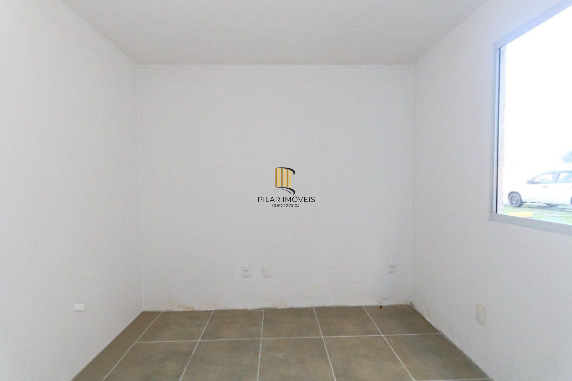 Apartamento com 1 dormitório e com 1 vaga de garagem em Canoas.