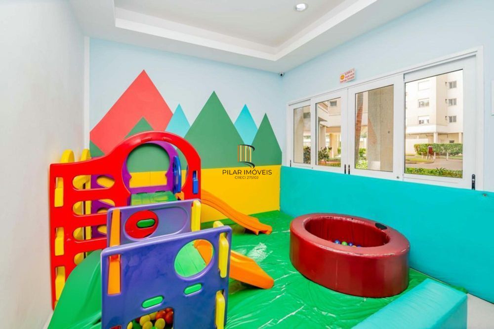 Apartamento de 3 quartos, suíte, elevador, 1 vaga no bairro Vila Ipiranga.