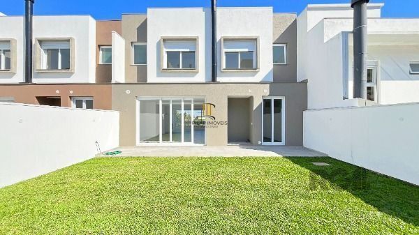 Casa Condominio em Porto Alegre, no bairro Hípica, com 3 dormitório(s), e 3 banh