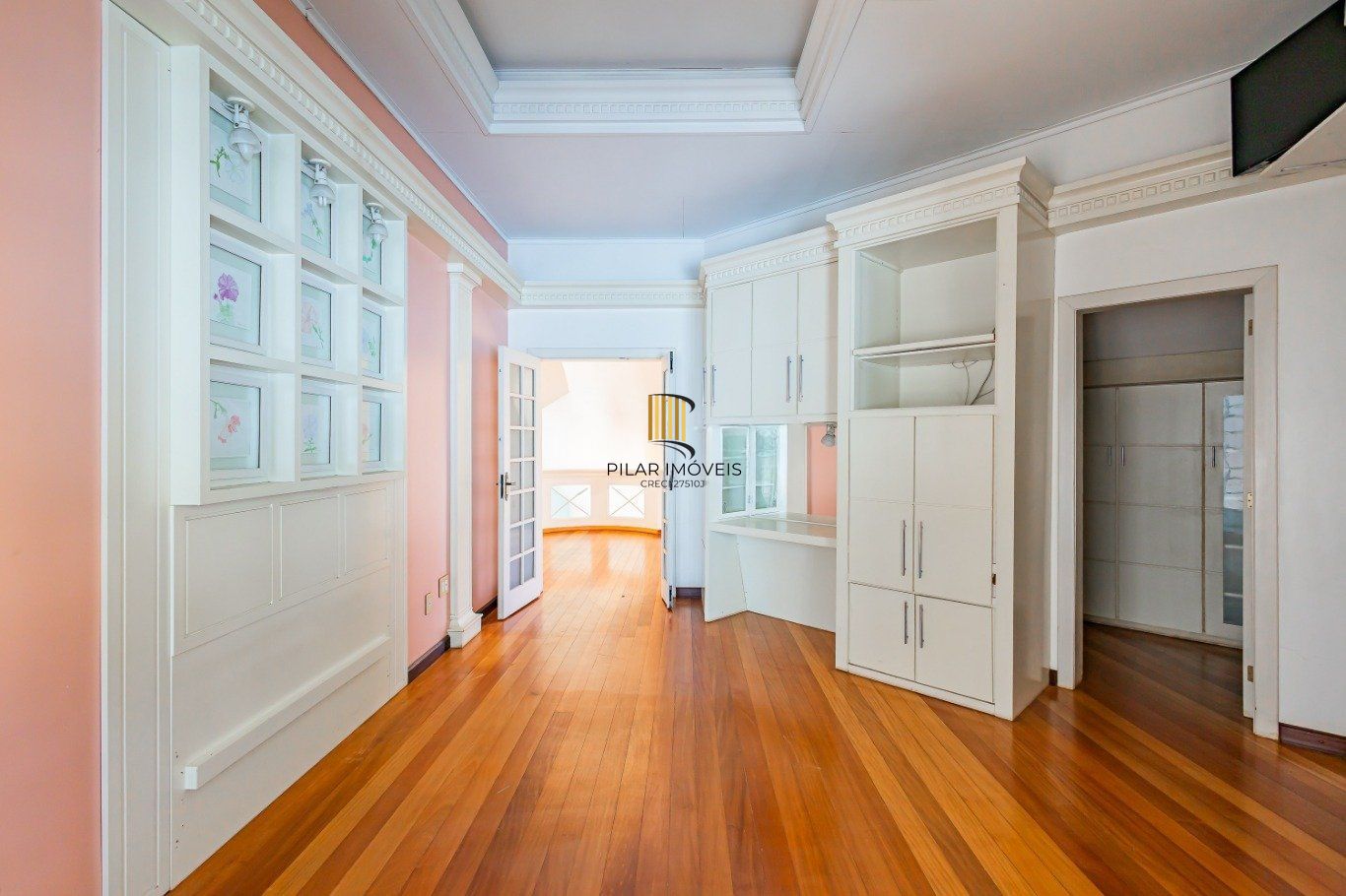 Casa com 3 dormitórios, 2 vagas de garagem no bairro Marechal Rondon em Canoas.