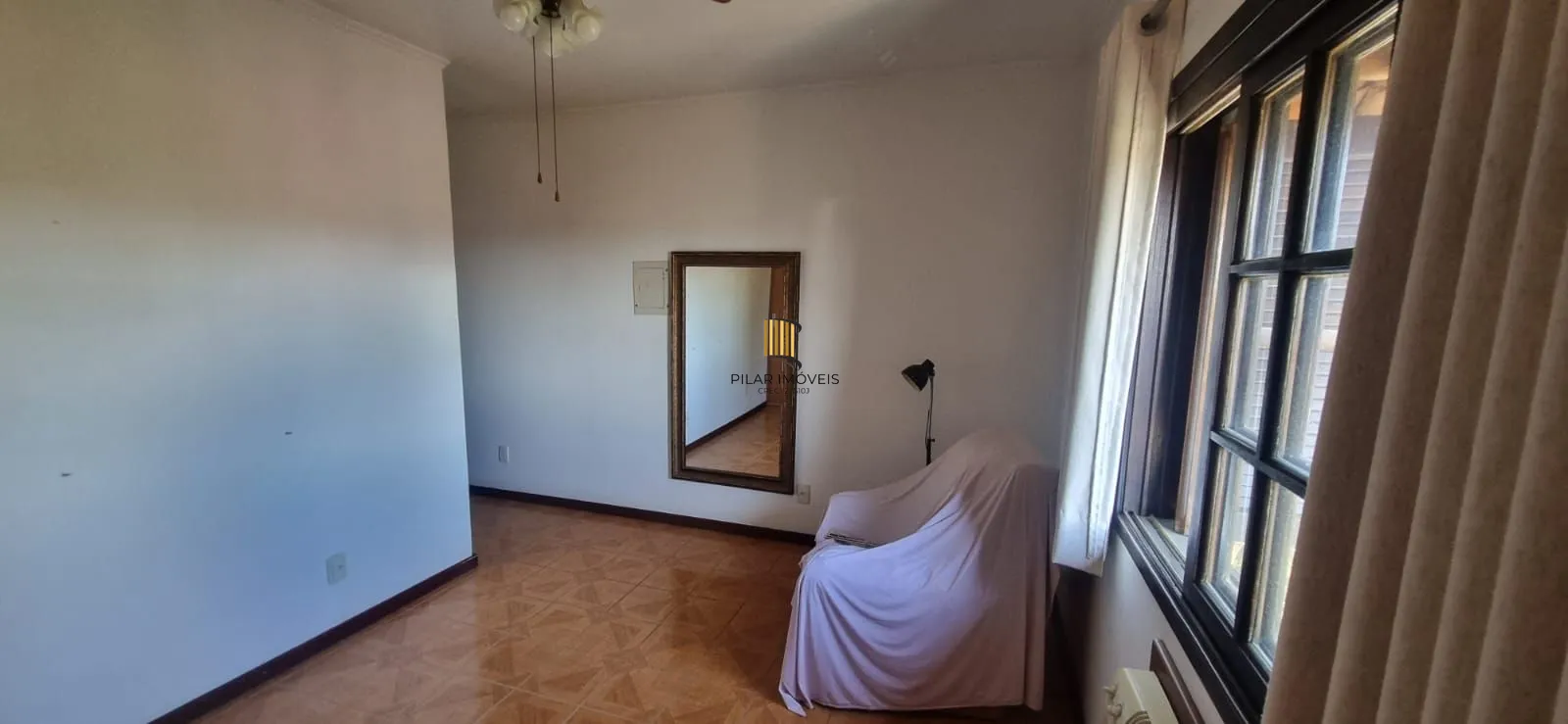 Ótima Residência com 3 dormitórios sendo 1suíte, no Bairro Ipanema.